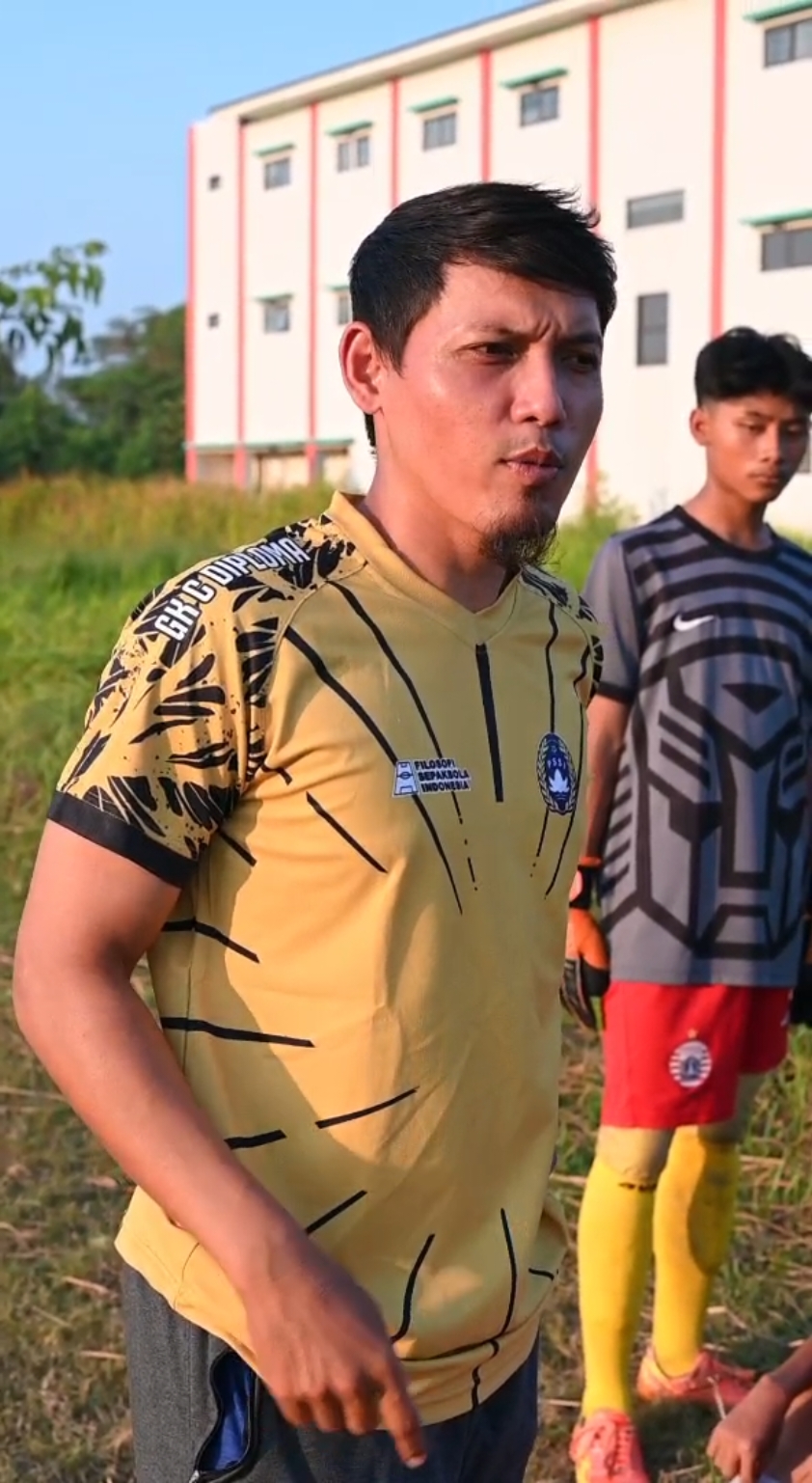 Replying to @malthaaffakhripaham kau paul?  #footballacademy #tarumafa #tarumafc #fypシ゚ #fyp #football #pemainbola #bekasifc #footballtiktok #foryou #tarumafootballacademy #foryoupage 