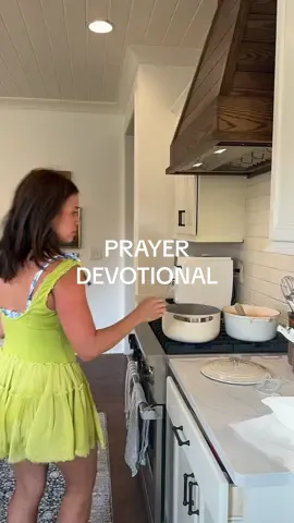 Journaled about prayer the other day & learned this during my time✨🤍#momoffour #devotional #christianmom #motherhood #prayer 