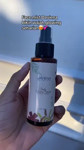 Face mist Daviena bikin glowing seharian✨️💕#fypシ #davienaskincare #Face Mist Daviena Glowing#facemistdavienaskincare 
