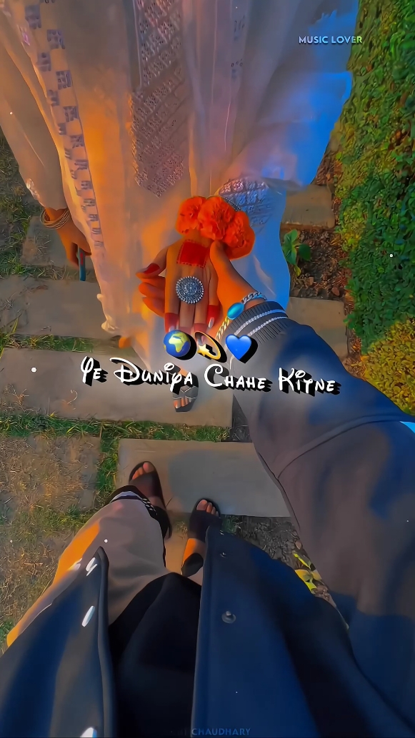 Ham hamesa tumhre sath rahenge👫🥀👩‍❤️‍👨 #foryou #foryoupage #lyrics #lyricsvideo #trending #goviral #newsong #music_lover0129 