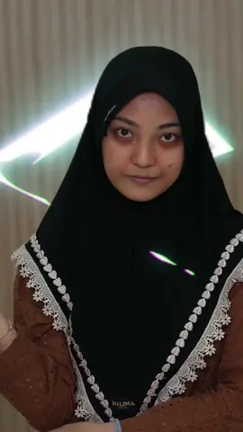 Warga +62 suka ga yaa sama makeup look baruku ini?🤭  #muapalu #makeuptransisi #muasulawesi #muaviral #gusranimakeup #warga62 #fyp #fypシ゚viral 