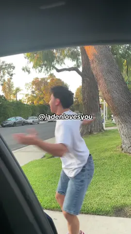 hi!! i love making vlog content, very different from this channel. so if ur down for fun vlogs regarding clean eating, fitness, skincare/skin secrets, and more chaos. definitely go check out that page! @jadenlovesyou 🤍