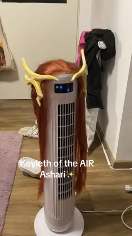 cosplay struggle: When you only have one wig head #keylethcosplay #keyleth #legendofvoxmachina #voxmachina 