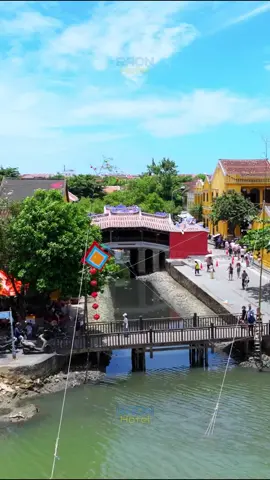 Diện mạo của Chùa Cầu Hội An sau khi trùng tu. Chắc qua mùa mưa năm nay là nó về lại cái màu cũ cũ rêu phong liền à ☺️ #hoian #phocohoian #raonhoian #chuacauhoian #caphehoian #raonvilla #raonhotel 