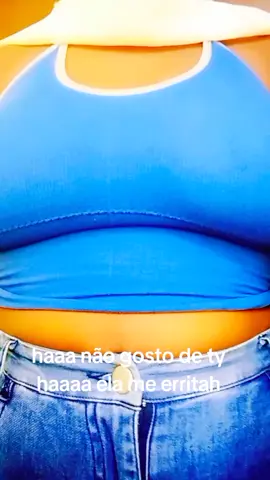 deixa outro viver so... não tens d gostar...aceita que Deus lhe amah so🙏
