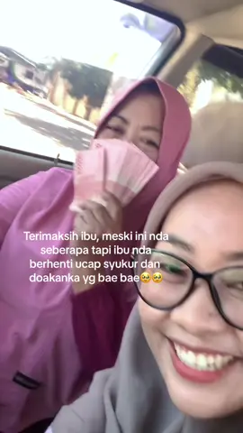 Ini belum seberapa dari apa yg naksika selama ini, tapi ibuku nda pernah berhenti ucapkan terimaksih 🥹🥹  Sehat sehatki ibu 🥹 #fyp #fypシ #pppk2023 