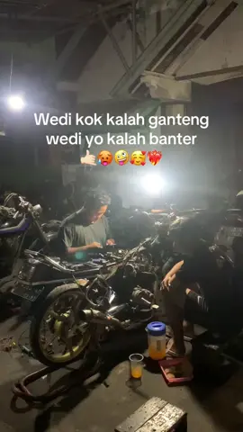 Pora ngono pak@wafairsad #glw9stayle #herekjatim #kudus24jam #glmahesa🚀 #katakata 