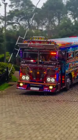 Fire girl 🥺💖 #ishan_avishka_creation #ishan_avishka_10k #ishan_avishka_bus_videograpy 