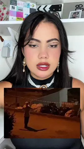 Quem lembra da dançarina da servia? #bizarro #terror #medo 