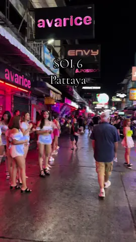 Soi 6 Pattaya #tiktokthailand #tiktokthailand🇹🇭 #thailand🇹🇭 #تايلند🇹🇭 #bangkok #soi6 #pattayacity #pattayagirls #pattayabeach #pattayanightlife #pattayawalkingsteet #pattayawalkingsteet 
