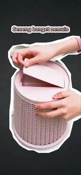 Tiktok bisa bisa ada tempat sampah seunik dan praktis gini #wibgajian #tempatsampah #tongsampah #tempatsampahrefil 