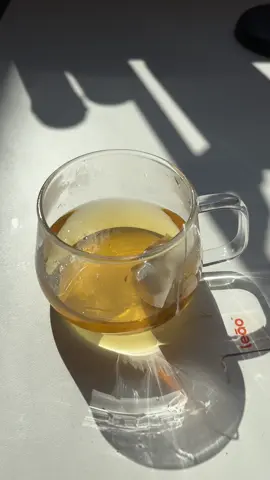 Tea time 🫖 #tea #horadocha #cha #chadatarde #asmr #asthetic #Home #house #minimalist #food #drink #trending #camomila 