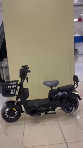 *W3* electric bike two seater >battery 48v12ah  >speed 50kmh  >mileage 30km >motor 350W >2keys and 2 remote >Grocery basket >Indicators #electricbike #electriccycle #electricscooter #safegreen #electricclean #unitedarabemirates #uaebikes #scooters #ebikes #electricscooter 