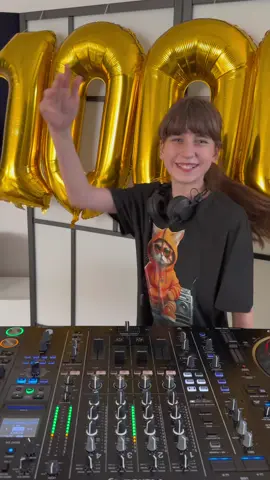 WOW over 100K followers on my IG 🥳🎉 Check my link in bio 🫶❤️‍🔥