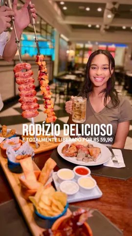 NESTE RODÍZIO A SUA MESA NUNCA FICA VAZIA, COM CARNES NA BRASA E PREÇO EXCELENTE!🤩💰 🍤 Esse é NOVO RODÍZIDO da GALETERIA CONTINENTAL onde você é recebido com uma tábua de petiscos assim que chega no restaurante, com vários petiscos, molhinhos deliciosos...  E acabou, é só pedir que eles trazem de novo!  🍽️ E mesmo com a mesa cheia, os garçons não páram de servir. Tem vários petiscos na brasa, o galetinho sensacional, que é o carro chefe...  Só de opções salgadas são mais de 20 OPÇÕES e TUDO À VONTADE pra você repetir quantas vezes quiser! 🍖 Se liga no que você vai comer aqui: 🔸 Galeto na brasa; 🔸 Pão de alho; 🔸 Linguiça de pernil; 🔸 Costela ao barbecue; 🔸 Carne de sol; 🔸 Moela; 🔸 Batata portuguesa; 🔸 Bolinho de bacalhau; 🔸 Croquete de carne; 🔸 Camarão empanado; 🔸 Batata frita com cheddar; 🔸 Baby beef acebolado; 🔸 Medalhão de frango com bacon; 🔸 Hamburguinho; 🔸 Pastel de queijo com catupiry; 🔸 Pastel de camarão; 🔸 Pastel de carne; 🔸 Coração de frango; 🔸 Empada de camarão; 🔸 Dadinho de tapioca; 🔸 Batata frita; 🍰 5 OPÇÕES DOCES: 🔸 Pastel de banana; 🔸 Pastel de Nutella; 🔸 Empadinha de romeu e julieta; 🔸 Empadinha de Nutella; 🔸 Tortinha de limão; 💲Tudo isso por apenas R$ 59,90 incluindo finais de semana e feriado 🍻 Caneca de Chopp Zero Grau Sai por apenas R$6,90 😉 Refil de refrigerante liberado por R$19,90 O RODÍZIO DE PETISCOS funciona todos os dias, em todas as unidades, a partir das 18h. O @galeteriacontinental tem 5 unidades no Rio de Janeiro:  📍 Taquara Plaza (Estr. Rodrigues Caldas, 127 ☎️ 21 3400-8659) 📍 Barra Shopping (Av. das Américas, 4666 ☎️ 21 3170-5031) 📍 Via Parque Shopping (Av. Ayrton Senna, 3000 ☎️ 21 3400-8365) 📍 Shopping Grande Rio (R. Maria Soares Sendas, 111☎️ 21 3553-4197) 📍 West Shopping (Estr. do Mendanha, 555 ☎️ 21 3514-1036 ) #galeteriacontinental #rodizio #petisco #galeto #chopp #barradatijuca #jacarepagua #granderio #ondecomernorio #restaurantesrio #omelhordoriopubli #omelhordorio