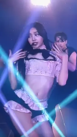 Lisa #blackpink #bp_vs_ms_ #lisa_blackpink #music #blackpinkofficial #blackpinklightupthesky #blackpinkinyourarea #blackpinkistherevolution 