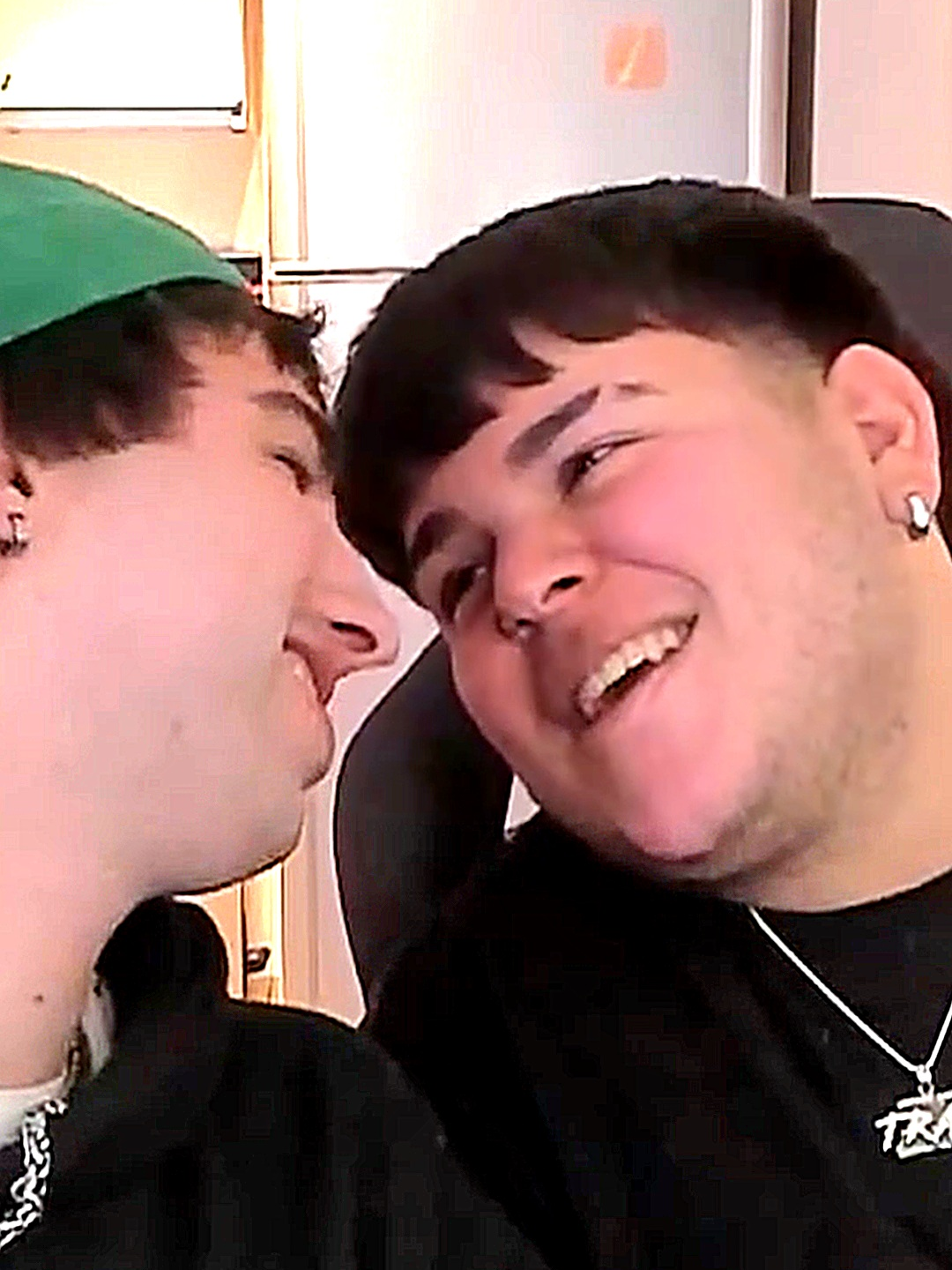 Feliz dia amigo... #argentinaa #melianvalen #LAGULA #paratitii #humor #AYAYAAAY @melianvalenn más, en yt @chilleandobro