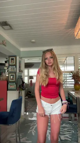 Take off them heels #explorepage #viral #dance #foryoupage 
