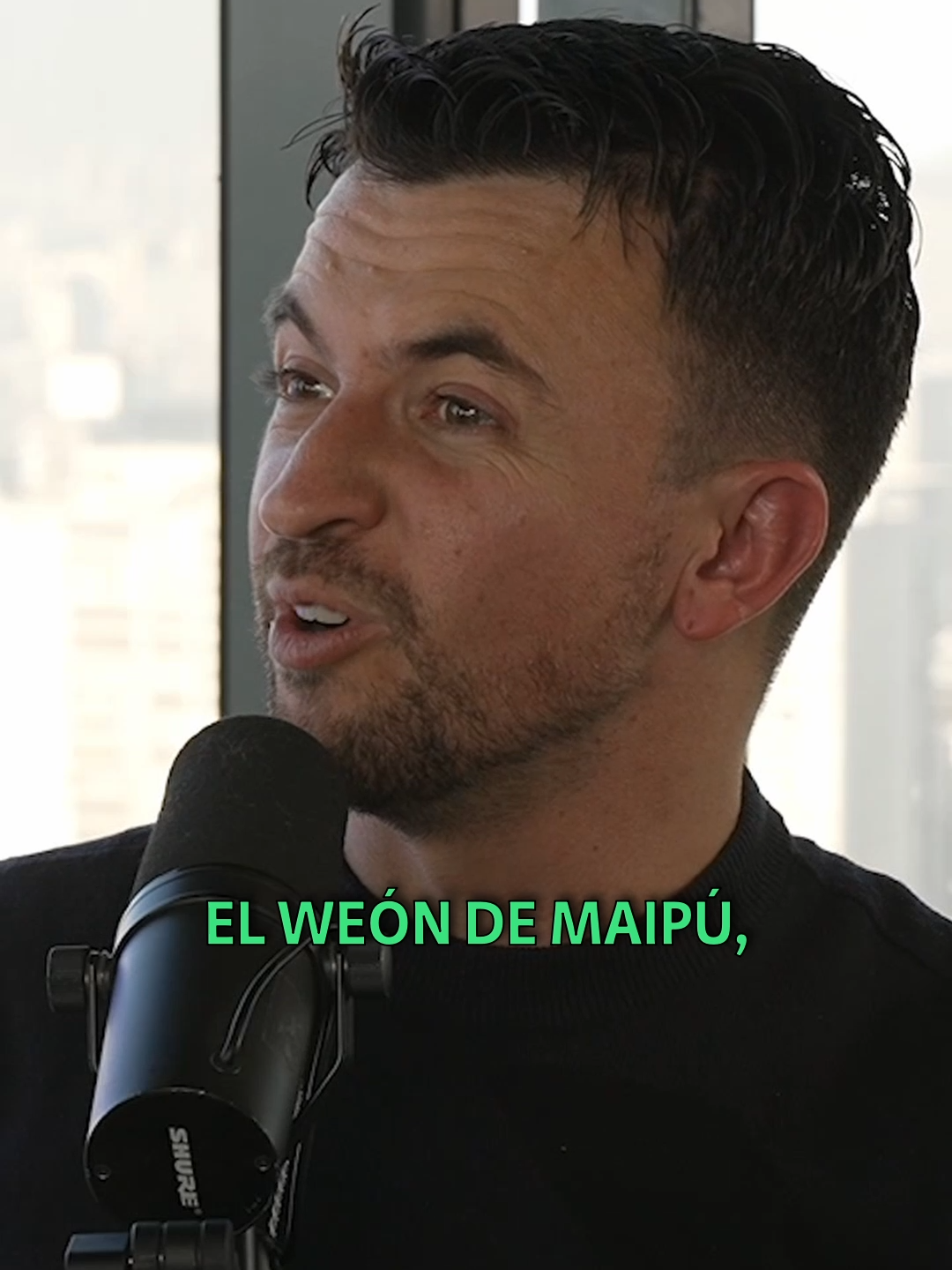 ¿Qué político te calienta?😳. Escucha estas y más conversaciones sin sentido en Tomás Va a Morir, disponible en Youtube y Spotify 🎧