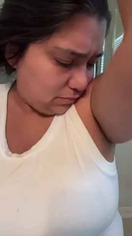 Walking onion? 🧅#bodyodor #armpit #sweaty #smelly #nasty #badbreath #vagtok #smellgood #intimatecare #femininehygiene #selflove #fyp #girltalk #natural 