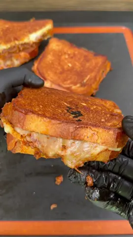 Everyone loves Sloppy Joe grilled cheese #fyp #food 