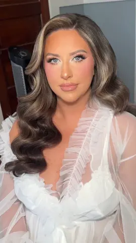 I had so much fun in denver !!!! #travelingmakeupartist #bridalmakeup #makeup #bridal #wedding #weddingday #weddingmakeup #denvercolorado 