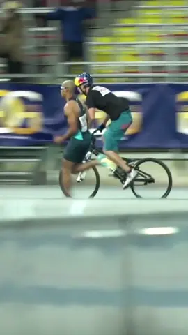 and broke a world record while doing it (44.62 seconds) 🤯 #TomOehler #trialsbike #trialsbiking #400mHurdles 