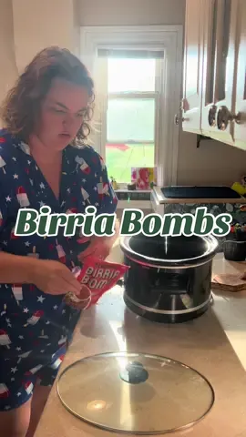 This turned out so good!!! #easydinner #birriatacos #birriabombs 