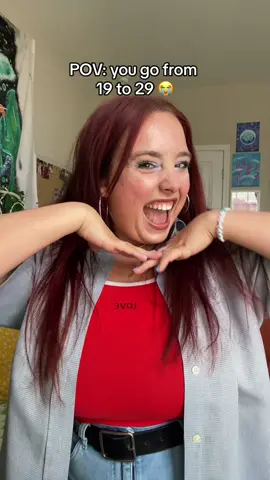 They grow up so fast 😭😭😭😭😭 s/o to all my 1995 girlies out there 🫶 #throwbacks #growupwithme #foreveryoung #growupwithmechallenge  