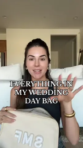 Everything in my wedding day bag! Truly the best gift you can give a bride ✨💍 is there anything im missing? #weddingprep #weddingdaybag #weddinginspo #weddingtok #bridalytok #italywedding #weddinggift 