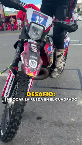 a dejar la moto en el 🔲 #redbull #tedaaaalas #motos #bike #motorsports #carrera