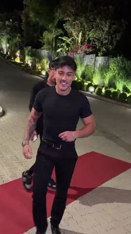 um tchutchuco 🤌🏽 #camilaloures #familialoures #jeanphilipc 