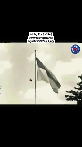 *Video bersejarah, Sabtu 18 Agustus 1945, dokumen TV Perancis, dengan Back Sound lagu Indonesia Raya 3 Stanza. Mohon viralkan untuk menumbuhkan semangat nasionalisme dan mencintai negri sendiri, NKRI.* #indonesia #merdeka #sejarah #indonesiaraya 
