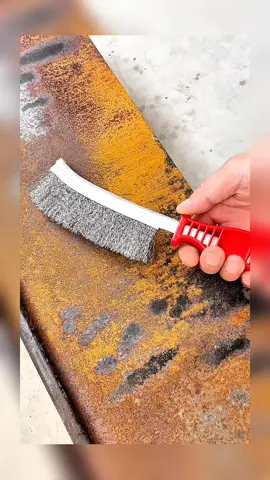 Sikat Kawat Kuningan dengan Gagang Plastik: Efektif membersihkan kerak dan karat membandel dengan mudah. Nyaman digunakan dan tahan lama #SikatKawatKuningan #PembersihKerak #AntiKarat #AlatPembersih #NyamanDanEfektif #PeralatanRumah #KualitasTinggi #pembersihhandal 