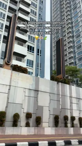 Heheh😂#independent #quotestory #deliparkmedan #fypage 