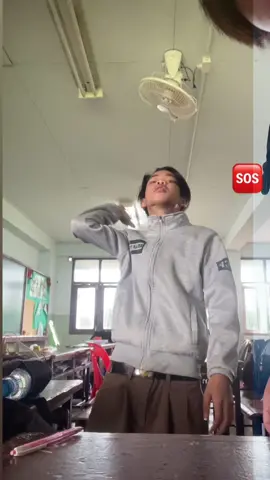 ตามเทรนหน่อยย#คนไทยรู้ทัน #โรงเรียนชื่อดัง #ดันขึ้นฟีดทีงั้บบ💗😘 #เหงา @folk_4910 