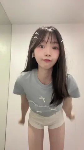 很害羞，單身21年沒牽過男生的手#單身 #03 #推薦 #流量 #pfy @TikTok @Tiktok流量传播员 @抖音流量傳播員（台灣🇹🇼） 