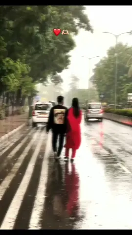তোমার হাতে হাত রেখে এভাবে বৃষ্টিতে ভিজতে চাই প্রিয়..!🥹🖤🌸 #foryou #himadro_afnan_himel #fypシ゚viral #romantic #couple #couplegoals #favorite #fypシ #viral #Love #growmyaccount 