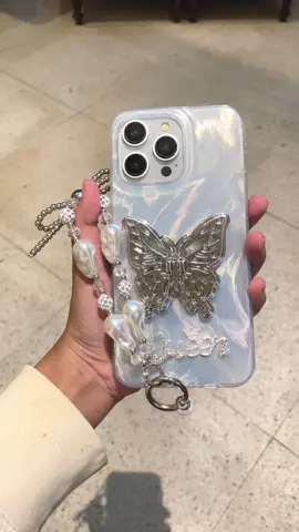 Hardcase Butterfly ada untuk Semua Type HP‼️‼️#fyp #fypdonggggggg #fypgaknih #rekomendasicase #caseandroid #cadeiphone #phonecase #hardcase #butterfly #popsocket #strap #hologram #textured #aesthetic #casemurah #murah #foryou #trend #casinghp #aksesorishp #bismillahfyp #racuntiktok #fypsounds 
