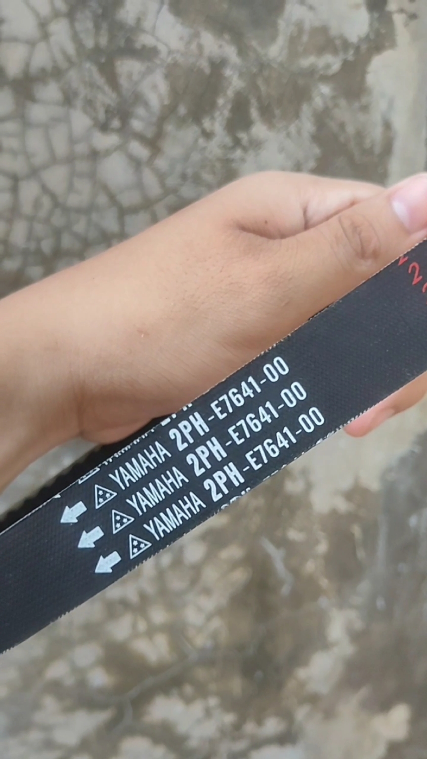 Genuine Yamaha VBelt 2ph #vbelt #vbeltformioi125 #foryoupage #maintenance #viral 