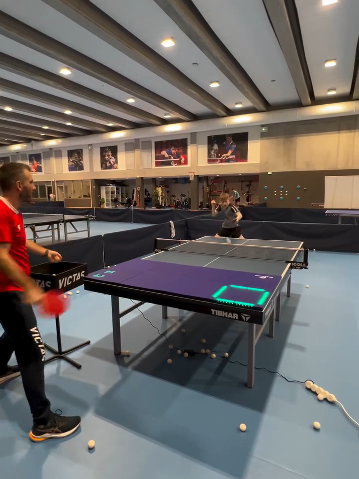Adding a whole new dimension to table tennis practice 🏓 (IG🎥: @nicolasgaudelas) #Unreel #Extreme #Tech #Tabbletennis #Practice
