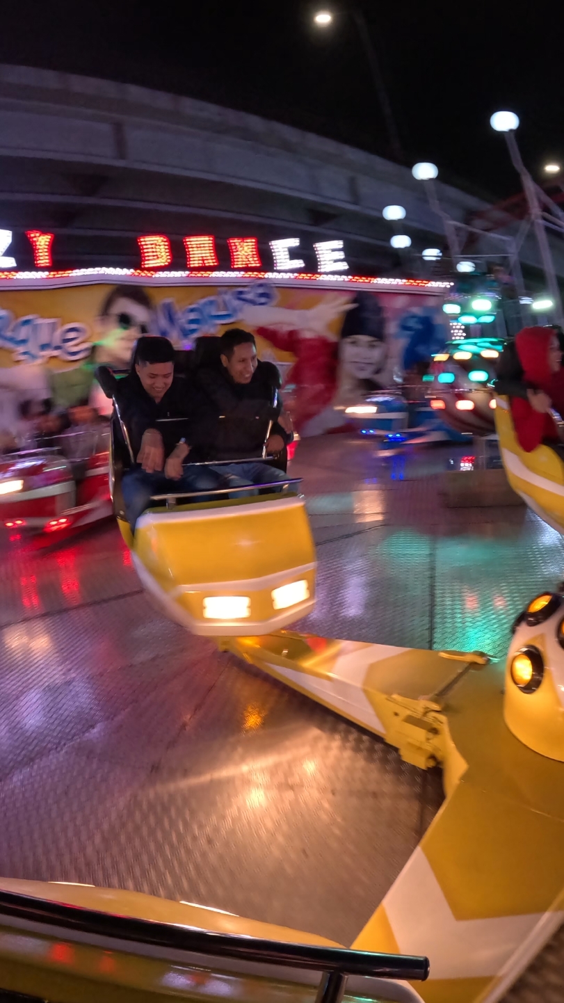 SEXTOU!! Qual parque é o seu plano nesse final de semana? ✨️✨️✨️ #viral #brinquedos #parquedediversão #fy #fyp #travel #fun #diversão 