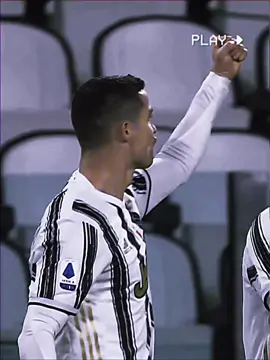 Bro is everywhere 💀 // #fyp #foryoupage #football #ronaldo #juventus 