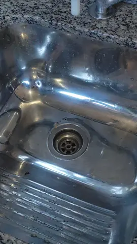 vamos limpar esses moldes que estava imundo?! #asmr #molde #resina #limpando #resina 