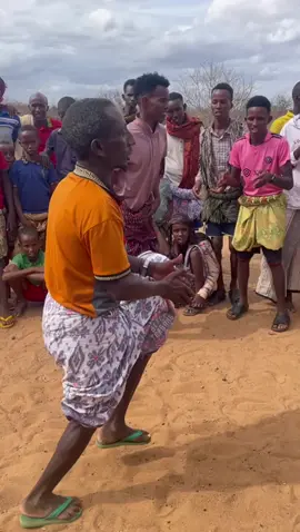 wilisaqo 😁#soomalitiktok🇸🇴🇸🇴🇸🇴🇸🇴🇸🇴🇸🇴😍💯 #foryoupage #foryou #fpyツ #boqolmalyanle10 #soomaali 