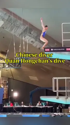 WOW! Chinese diver Quan Hongchan's dive, which caused no splash but amazed the entire world! #ParisOlympics2024 #Paris2024