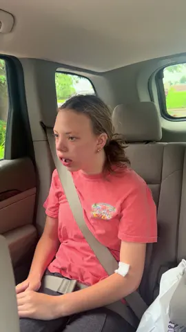 i think they gave her too much  @lily_mulvaney  #wisdomteethremoval #wisdomteeth 