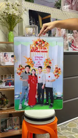 Ở đâu có gia đình, ở đó có tình yêu ❤️ #anhtreotuong #anhtrangguong #anhtrangguongphale💥 #khunganh #inanhtudienthoai #khunganhdeban #inanhcuoi #inanhcanhan #album  #shopanhdinhcong #xuhuong