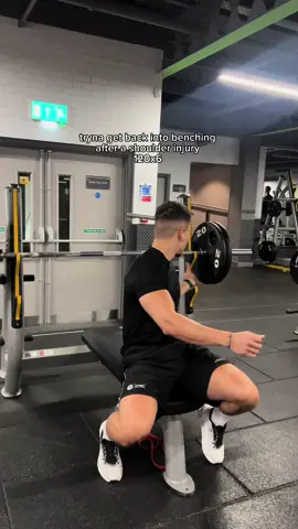 road to 160 again #GymTok #gymmotivation #benchpress 