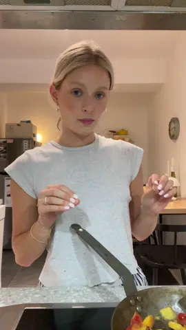 in a creative rut so this is the content youre getting. maybe next time ill make the salad prettier 